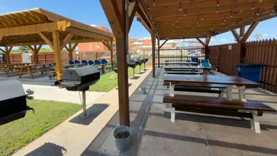 1BR SpaceX Views, Olympic Pool, Beach Access SPI - image 82 of 93