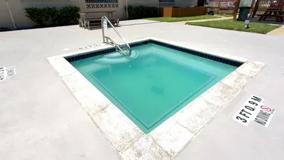 1BR SpaceX Views, Olympic Pool, Beach Access SPI - image 77 of 93
