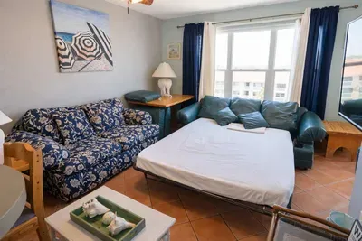 1BR SpaceX Views, Olympic Pool, Beach Access SPI - image 8 of 93