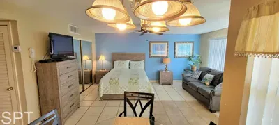 Great Pool " Beach Access " Small Family Perfect - image 31 of 61