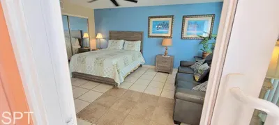 Great Pool " Beach Access " Small Family Perfect - image 29 of 61