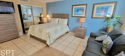 Great Pool " Beach Access " Small Family Perfect - image 16 of 61