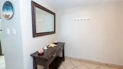 Direct Beachfront 3BR - 3 Pools & 3 Jacuzzis - image 109 of 194