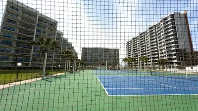 Direct Beachfront 3BR - 3 Pools & 3 Jacuzzis - image 130 of 194