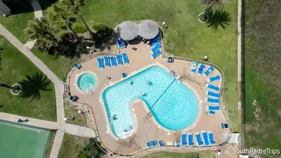 Direct Beachfront 3BR - 3 Pools & 3 Jacuzzis - image 192 of 194