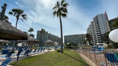 Direct Beachfront 3BR - 3 Pools & 3 Jacuzzis - image 145 of 194