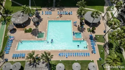 Direct Beachfront 3BR - 3 Pools & 3 Jacuzzis - image 183 of 194