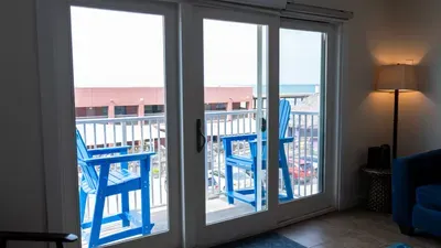 Beachfront Larger Corner Unit | Balcony | Pool - image 15 of 65
