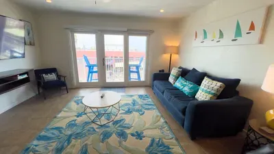Beachfront Larger Corner Unit | Balcony | Pool - image 22 of 65