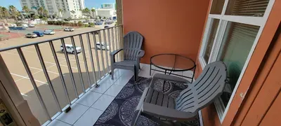 * BBQ Pits *Private Beach Access * Pool & Hot Tub - image 56 of 76