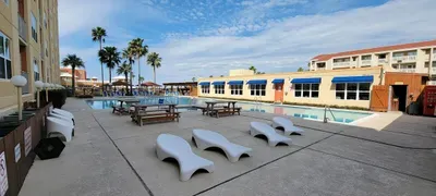 * BBQ Pits *Private Beach Access * Pool & Hot Tub - image 59 of 76