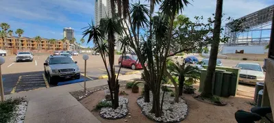 * BBQ Pits *Private Beach Access * Pool & Hot Tub - image 74 of 76