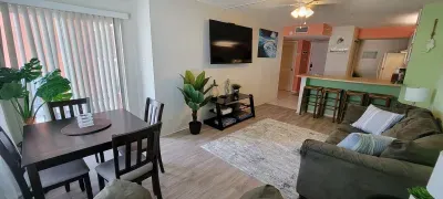 * BBQ Pits *Private Beach Access * Pool & Hot Tub - image 47 of 76