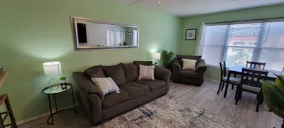 * BBQ Pits *Private Beach Access * Pool & Hot Tub - image 32 of 76