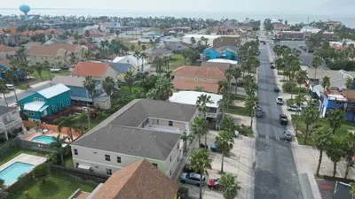 * Pool * Ground Floor w/Patio * Easy Beach Access - image 14 of 66