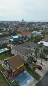 * Pool * Ground Floor w/Patio * Easy Beach Access - image 25 of 66