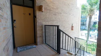 Sea Vista Beachfront 3BR - Heated Pool - image 116 of 129