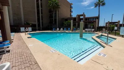 Sea Vista Beachfront 3BR - Heated Pool - image 96 of 129