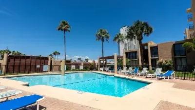 Sea Vista Beachfront 3BR - Heated Pool - image 13 of 129