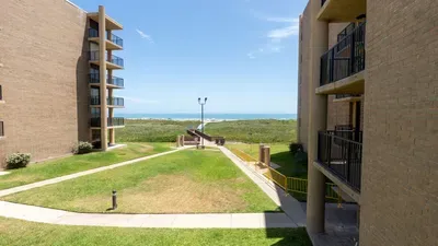 Sea Vista Beachfront 3BR - Heated Pool - image 94 of 129