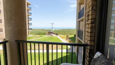 Sea Vista Beachfront 3BR - Heated Pool - image 93 of 129