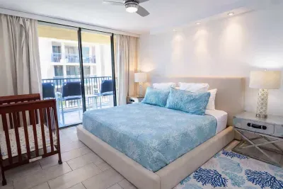 Sea Vista Beachfront 3BR - Heated Pool