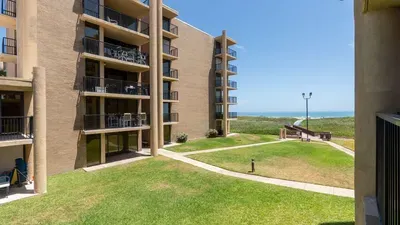 Sea Vista Beachfront 3BR - Heated Pool - image 92 of 129