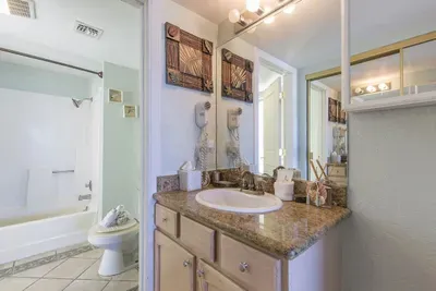 3BR 10th Floor Views, Beachfront Saida Towers SPI - image 20 of 25