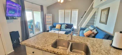 * Boat Slip * Waterfront Pool * Bay Sunset Views - image 98 of 115