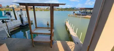 * Boat Slip * Waterfront Pool * Bay Sunset Views - image 15 of 115