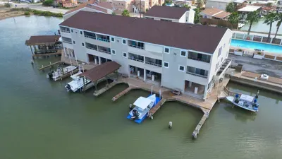 * Boat Slip * Waterfront Pool * Bay Sunset Views - image 73 of 115