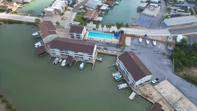 * Boat Slip * Waterfront Pool * Bay Sunset Views - image 97 of 115