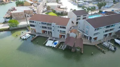 * Boat Slip * Waterfront Pool * Bay Sunset Views - image 77 of 115