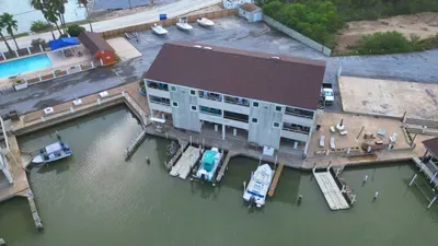 * Boat Slip * Waterfront Pool * Bay Sunset Views - image 99 of 115