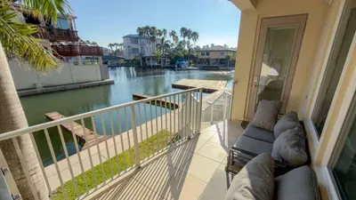 Channel views Private Boat Slip Pool & Patio - image 77 of 98