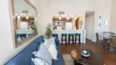 Family Condo - Pool, Jacuzzi & BBQ - Walk to Beach - image 25 of 194