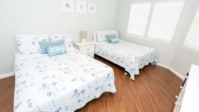 Family Condo - Pool, Jacuzzi & BBQ - Walk to Beach - image 67 of 194