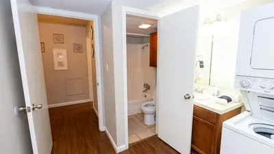Family Condo - Pool, Jacuzzi & BBQ - Walk to Beach - image 64 of 194