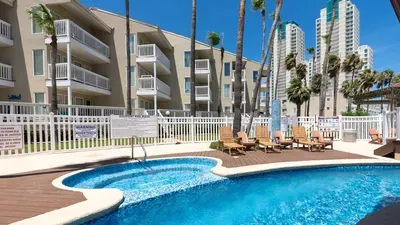 Family Condo - Pool, Jacuzzi & BBQ - Walk to Beach - image 111 of 194