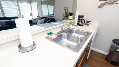 Family Condo - Pool, Jacuzzi & BBQ - Walk to Beach - image 34 of 194