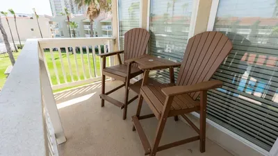 Family Condo - Pool, Jacuzzi & BBQ - Walk to Beach - image 86 of 194