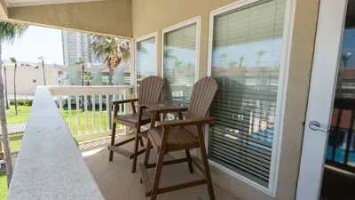 Family Condo - Pool, Jacuzzi & BBQ - Walk to Beach - image 85 of 194