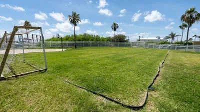 Family Condo - Pool, Jacuzzi & BBQ - Walk to Beach - image 160 of 194