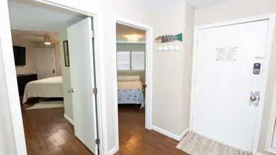 Family Condo - Pool, Jacuzzi & BBQ - Walk to Beach - image 17 of 194