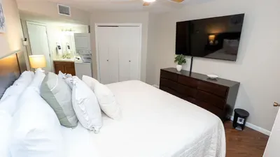 Family Condo - Pool, Jacuzzi & BBQ - Walk to Beach - image 52 of 194