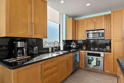 Sapphire Beach - Breathtaking 26th Floor " Views - image 21 of 130