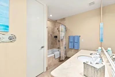 Sapphire Beach - Breathtaking 26th Floor " Views - image 14 of 130