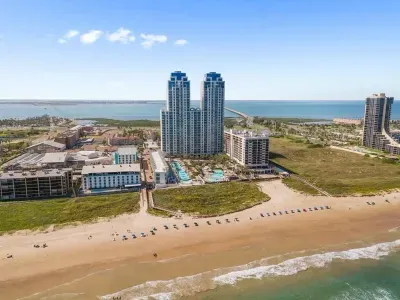 Sapphire Beach - Breathtaking 26th Floor " Views - image 37 of 130