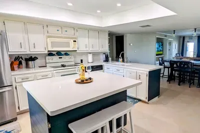 High Floor 3BR Corner, Beachfront Saida Towers SPI - image 33 of 149
