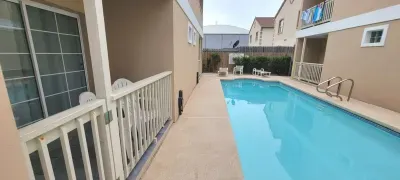 "1 Block to Beach "Pool" Up to 6 "Families - image 15 of 64
